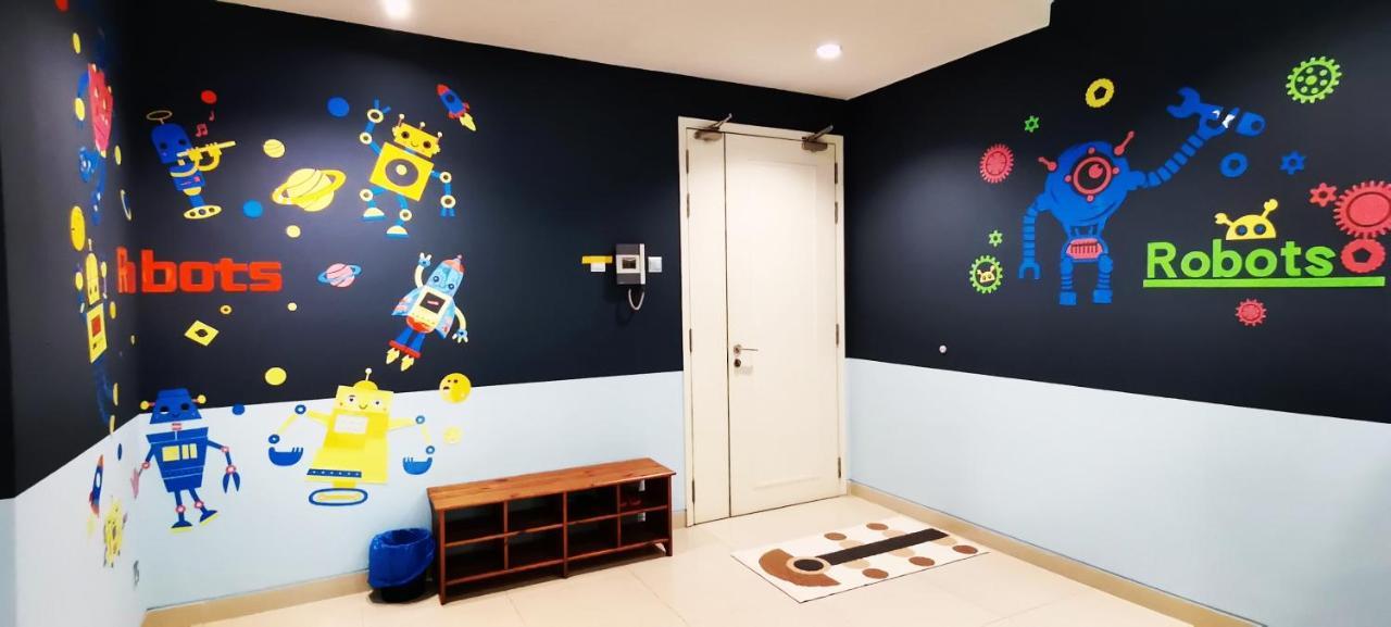KLCC Amazing Robots Homestay 4Bedrooms  Kuala Lumpur Buitenkant foto