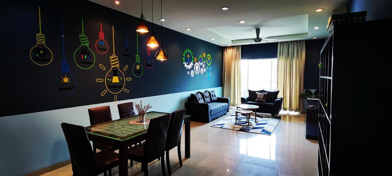 KLCC Amazing Robots Homestay 4Bedrooms  Kuala Lumpur Buitenkant foto